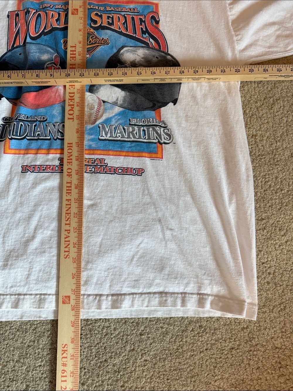 Vtg Starter 1997 World Series T-shirt Cleveland Indians Vs Florida Marlins Large - Picture 6 of 6